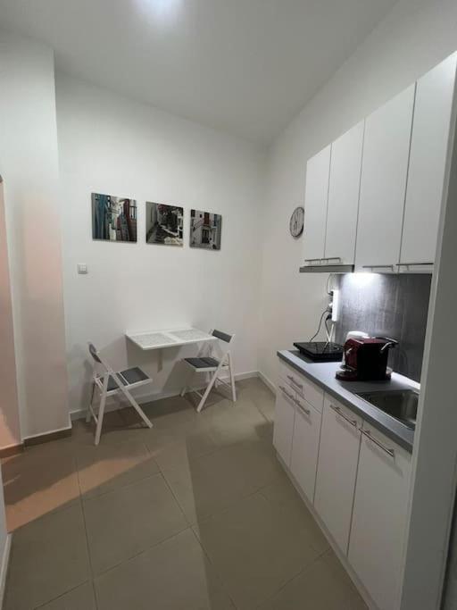 Sany Center Apartment Belgrade Luaran gambar
